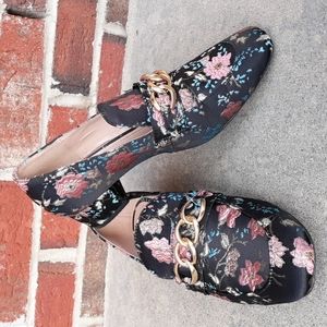 H&M Sz 6 Floral Tapestry Jacquard Rounded Block Heel Horsebit Chain Loafer Shoes